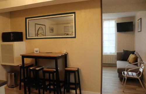 Villa des sables avec 1 studio pour 2 personnes pouvant être complété par une chambre avec sa salle de bain et WC si 4 personnes - Foto 6