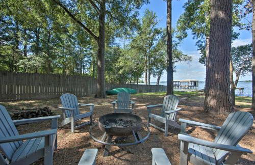 Luxe Lakehouse with Sunset Views on Lake Palestine! - Foto 33