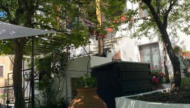 Sevastie's Home - downstairs - Foto 3, Garden