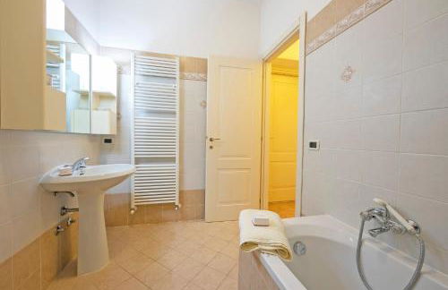 Angela -Terrace & beautiful View lake - Happy Rentals - Foto 21