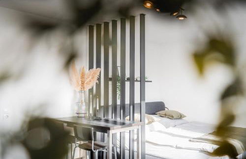 Green Serenity Bielefeld 24h Check in WLAN Parkplatz ÖPNV - Foto 6