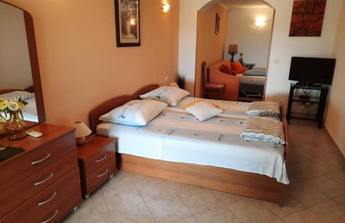 Apartments Zlosilo - Photo 21