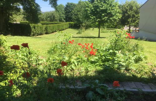 Appartement T3 dans pavillon avec terrasse et jardin - Foto 3