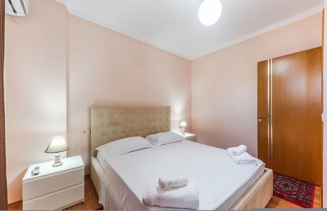 The Vibrant Hub in Shkod r - Foto 19