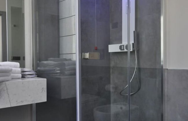 Place 24 Suites & Wellness - Photo 20