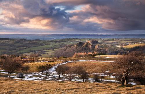 Penuwch Boathouse, Waterside Cottage with indoor Pool, Sauna & Parking - Photo 32