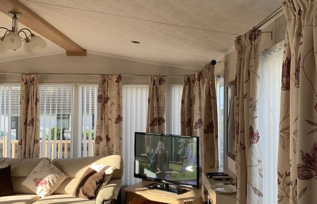 Immaculate 2-bed Lodge in Monreith - Photo 7