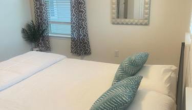 Vees Oasis Home away from Home! - Photo 5