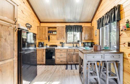 Bluebird Treehouse Near Kiamichi Mtns with Hot Tub - Foto 9