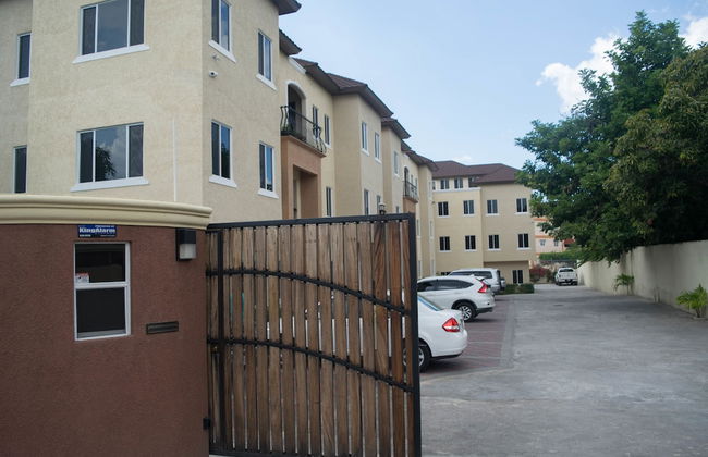 Rochester Modern Chic Apartment - Photo 36
