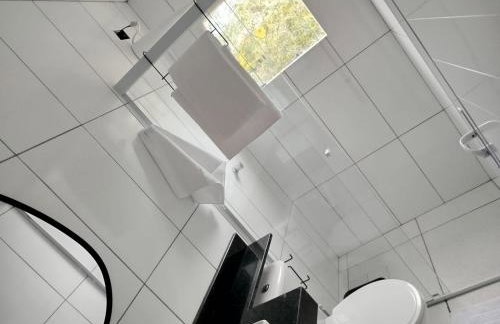 Apartamento São Sebastião - SP - 1,5km da balsa Ilhabela - Foto 48