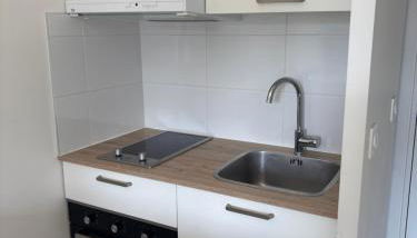 Appt Studio avec Balcon Parking privé, Piscine, proche Golf St Donat - Foto 4, stove