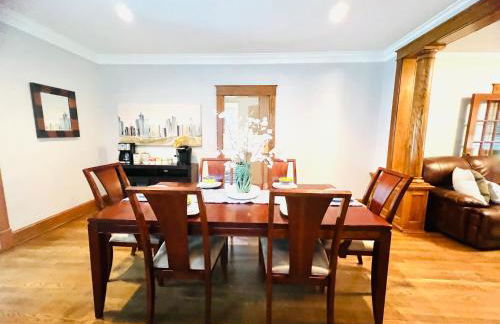 Spacious 6BR Home - Near Top Attractions - Photo 57