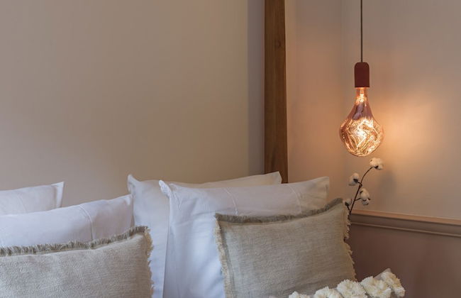 Rose & Garden - Eiffel Tower - Photo 15