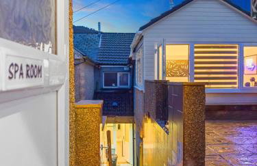 Private Spa Apartment in Maerdy Hot Tub & Sauna - Foto 5