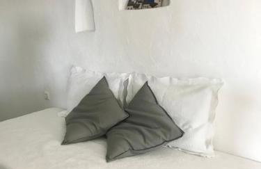 Idyllic Sea Views for 2 - Photo 9