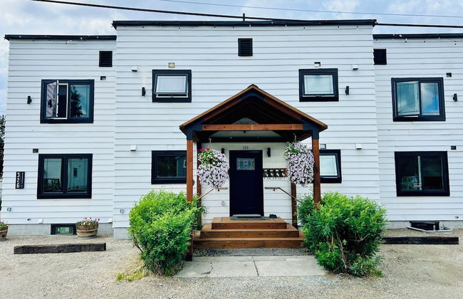 Dollhouse Downtown - Photo 46