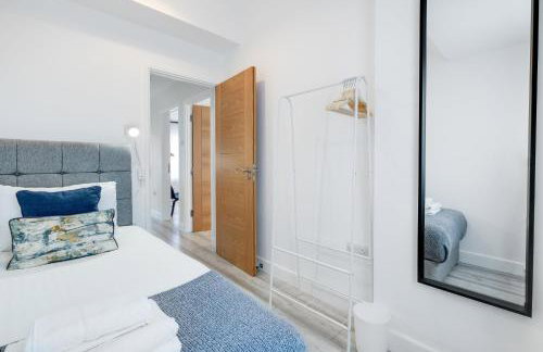 Bright 6 bedroom 3 bath house ideal for Pinewood Studios - Foto 27