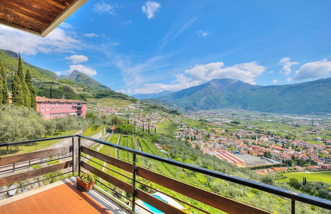 Sunrise On The Garda Lake - Photo 15