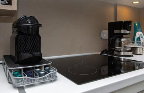 MnkStays A1 & A2 Deluxe Apartments Neo Psychiko, Athens - Photo 30