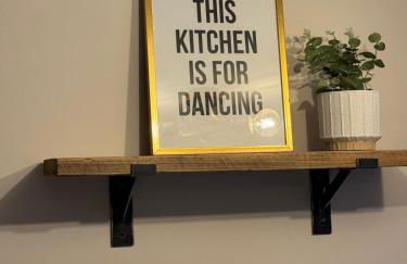 Quirky 3 Bedroom Home From Home - Foto 13