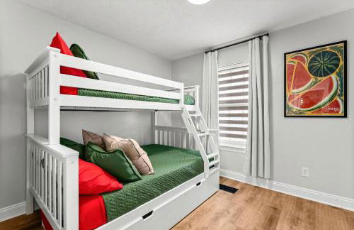 PCB Sleeps 22! 2 Homes, 2 Pools, 2 Mini Golf - Foto 62