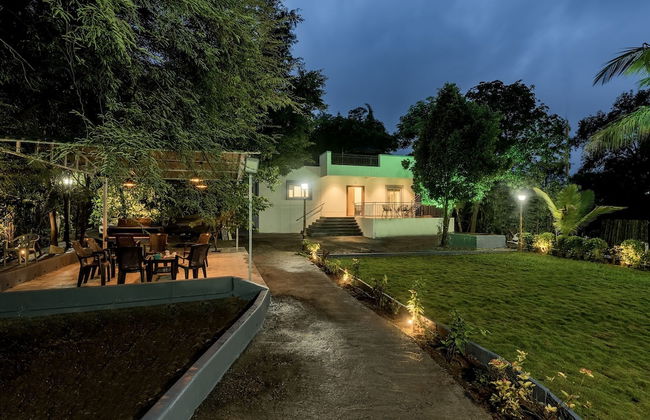 CosmicStays Casa Ivory Pool Villa Mulshi - Foto 1