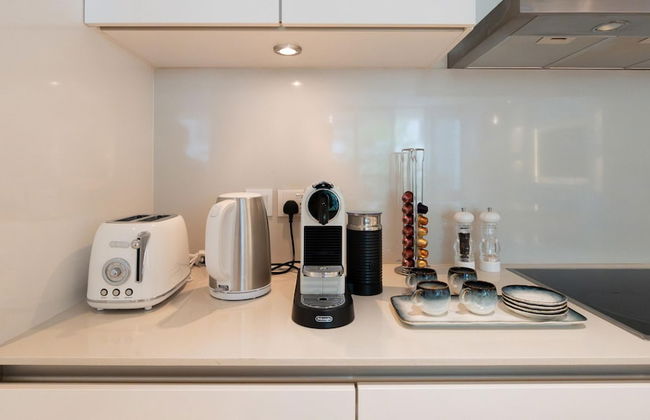 Trendy City Walk Living w Pool View Balcony - Photo 3