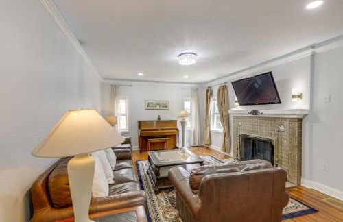 Modern Group Getaway with Private Yard in Cincinnati - Foto 4