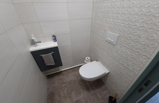 Beautiful Holiday Apartment in Uzes With Balcony - Foto 12