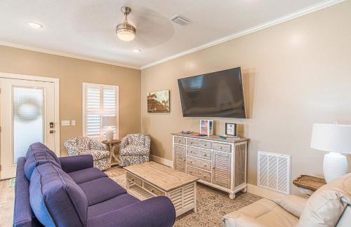 Lets Get You Laguna Beachin in this Brand New Cottage Steps to the Beach - Foto 10