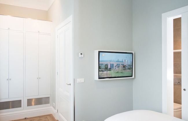 BizStay Park Central Executive - Photo 26