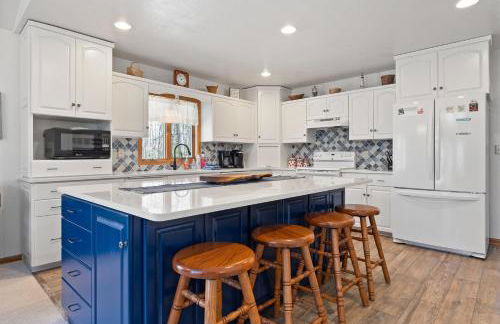 Blue Skies and Cherry Pies by Simple Life Rentals - Foto 1