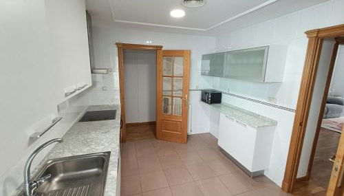 Piso en pleno centro de Albacete con garaje - Foto 2