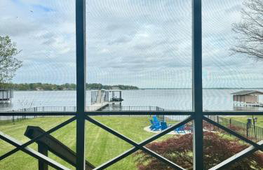 Luxury Lake Front Retreat on Cedar Creek Lake - Foto 17