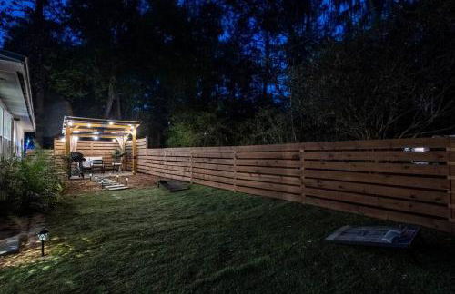 Modern Home Near UF, Stadium - Private Gazebo - Foto 8