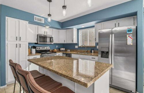 Heated Pool, Hot Tub, Games & more! - Photo 49