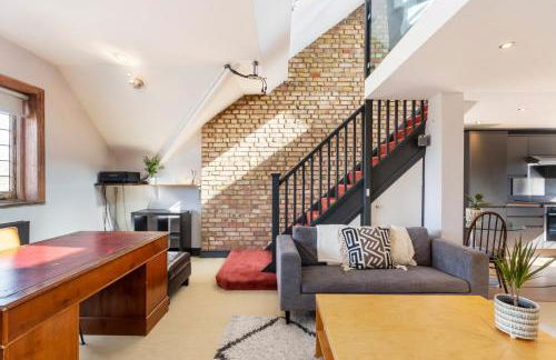 Designer 1 bed Loft Apartment, SW16 - Foto 1