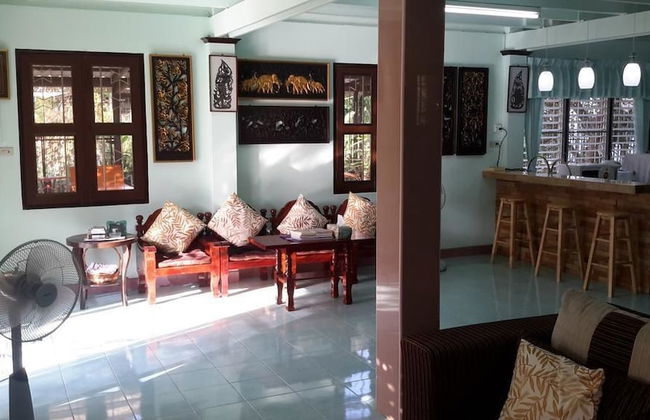 Maliwan Holiday Home - Foto 8