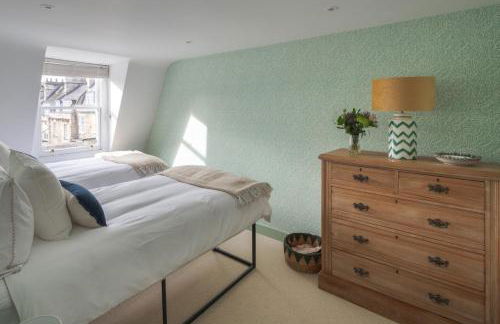 Boutique Retreat in Central Bath - Photo 16