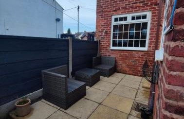 Victorian Semi Detached House behind the High Street - Foto 17