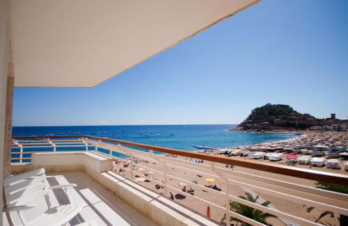 Lets Holidays Tossa de Mar Beach Apartment - Foto 27