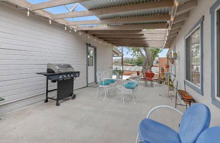 Fable by Avantstay 2 Unique Spaces, w/ Bowling, Hot Tub, Fire Pit, Large Yard - Foto 62