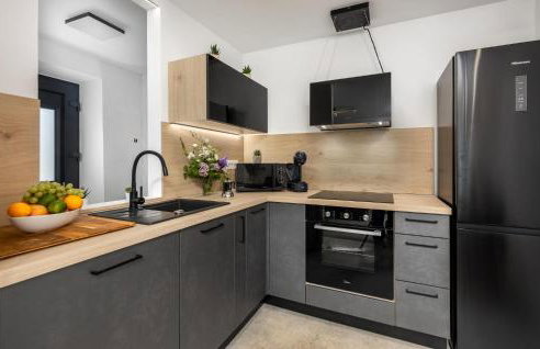 1 Bedroom Nice Home In Hreljin - Foto 16