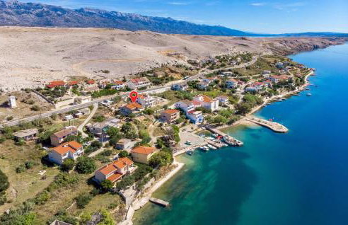 3 Bedroom Nice Apartment In Miskovici - Foto 8