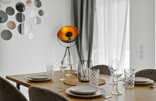 Groß, modern, vollausgestattet, gemütlich mit Küche und Parkplatz für Urlaub oder Business - Foto 13