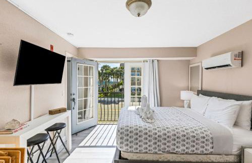 Sunset Corner - Beach View & Heated Pool! - Foto 53