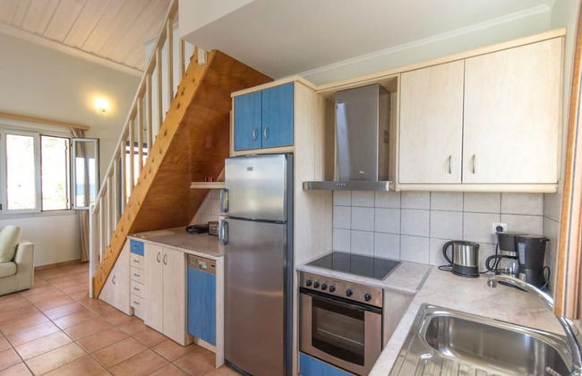 Antigoni Beach House Large Private Pool Walk to Beach Sea Views A C Wifi Car Not Required - 1012 - Foto 3