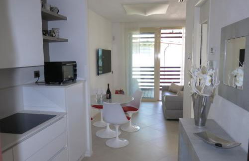 Sea View Embassy Apartment - Foto 4