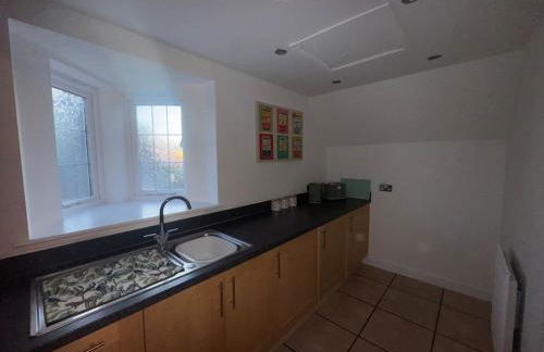 2BR Apt FREE parking Royal Lpool Golf Course Views - Foto 32